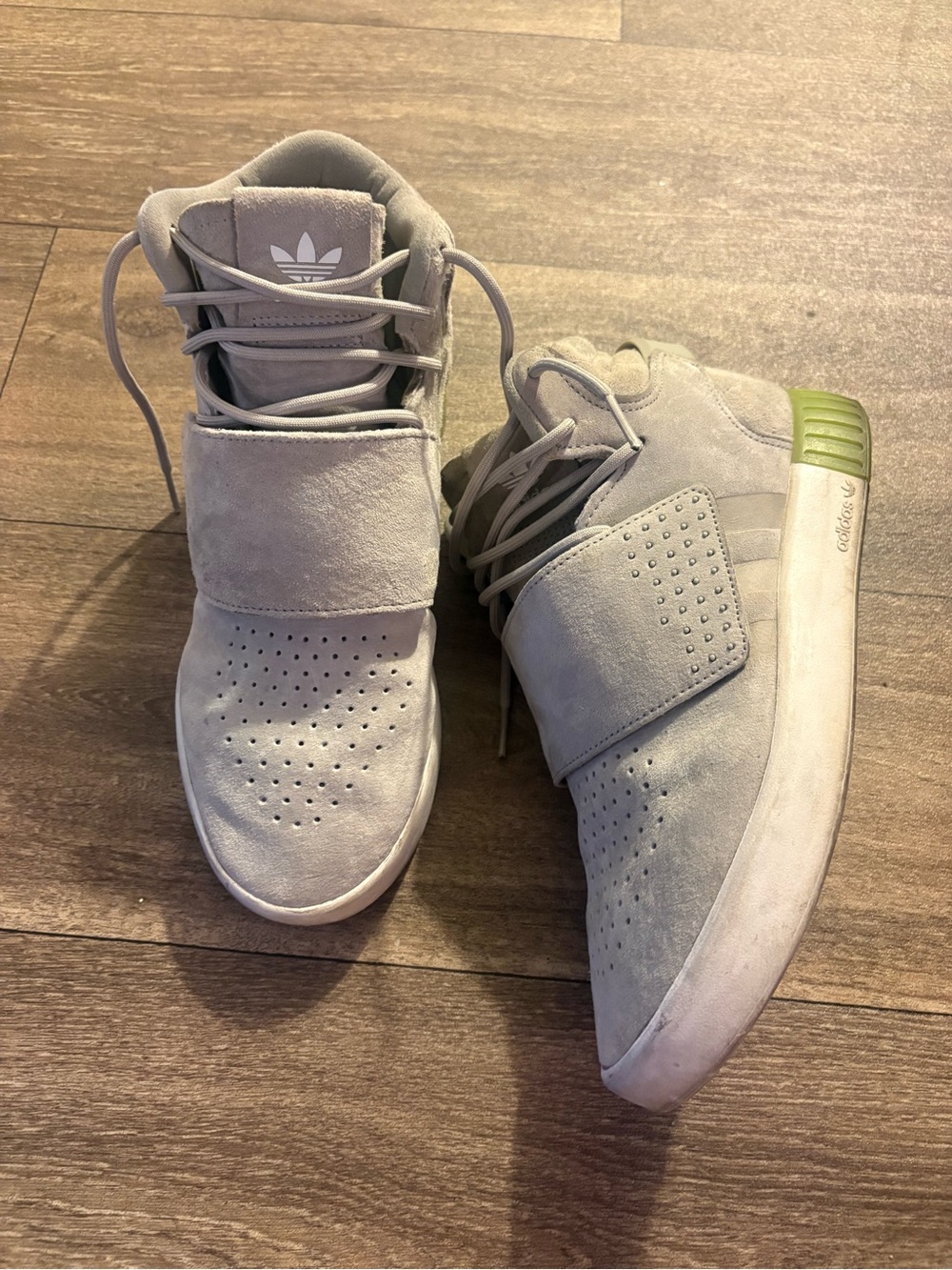 adidas Originals Tubular Invader Strap J BA7332 Sneakers in Sesame